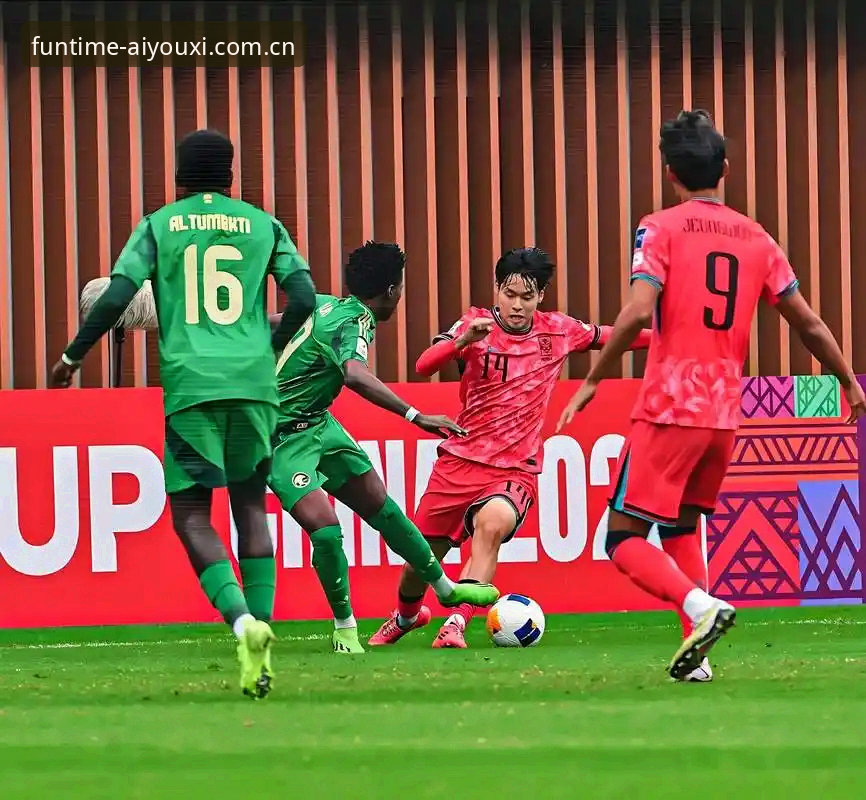 一场封闭热身赛，2-1，日本U19赢了成年国家队。